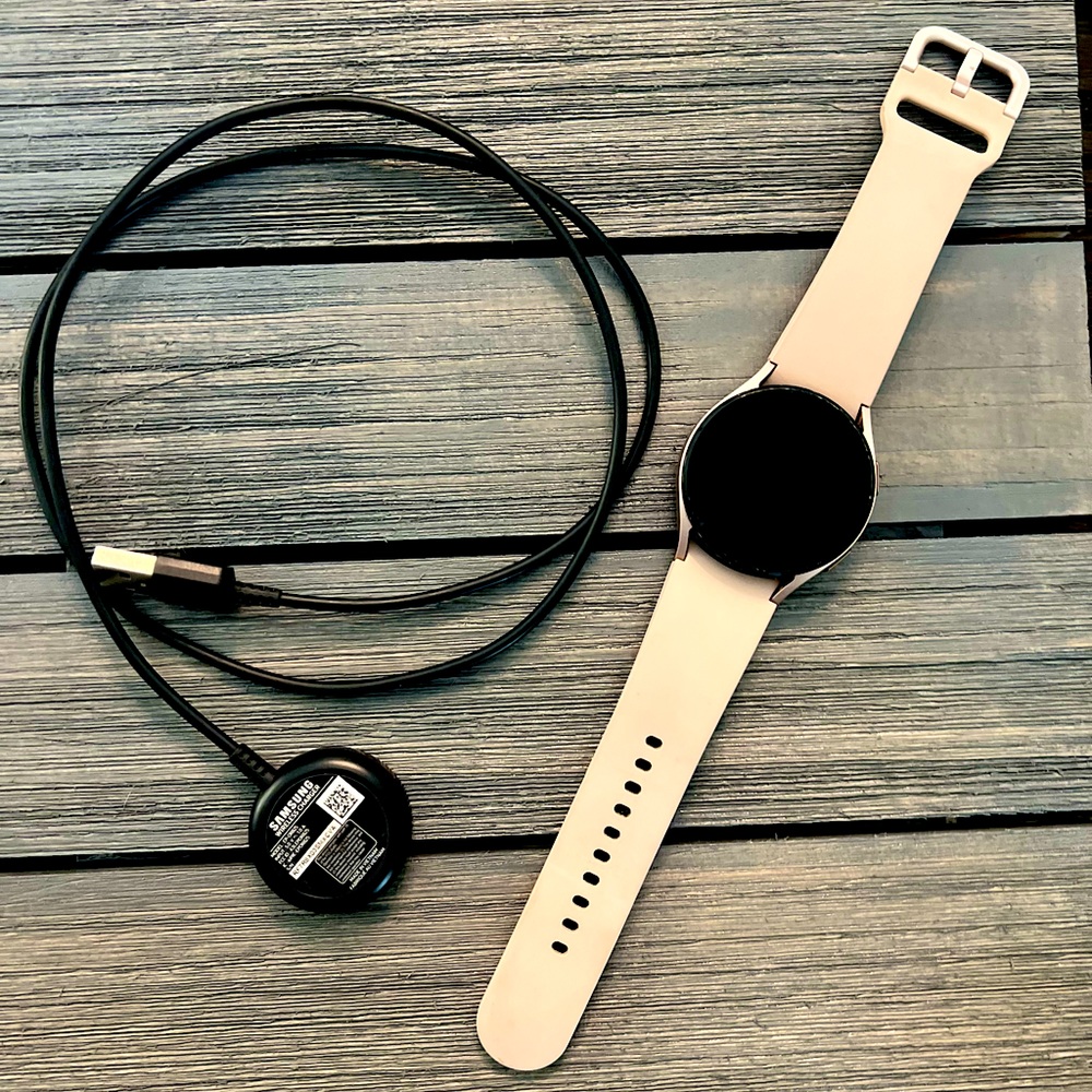 Samsung Galaxy Watch 4 Rose Gold